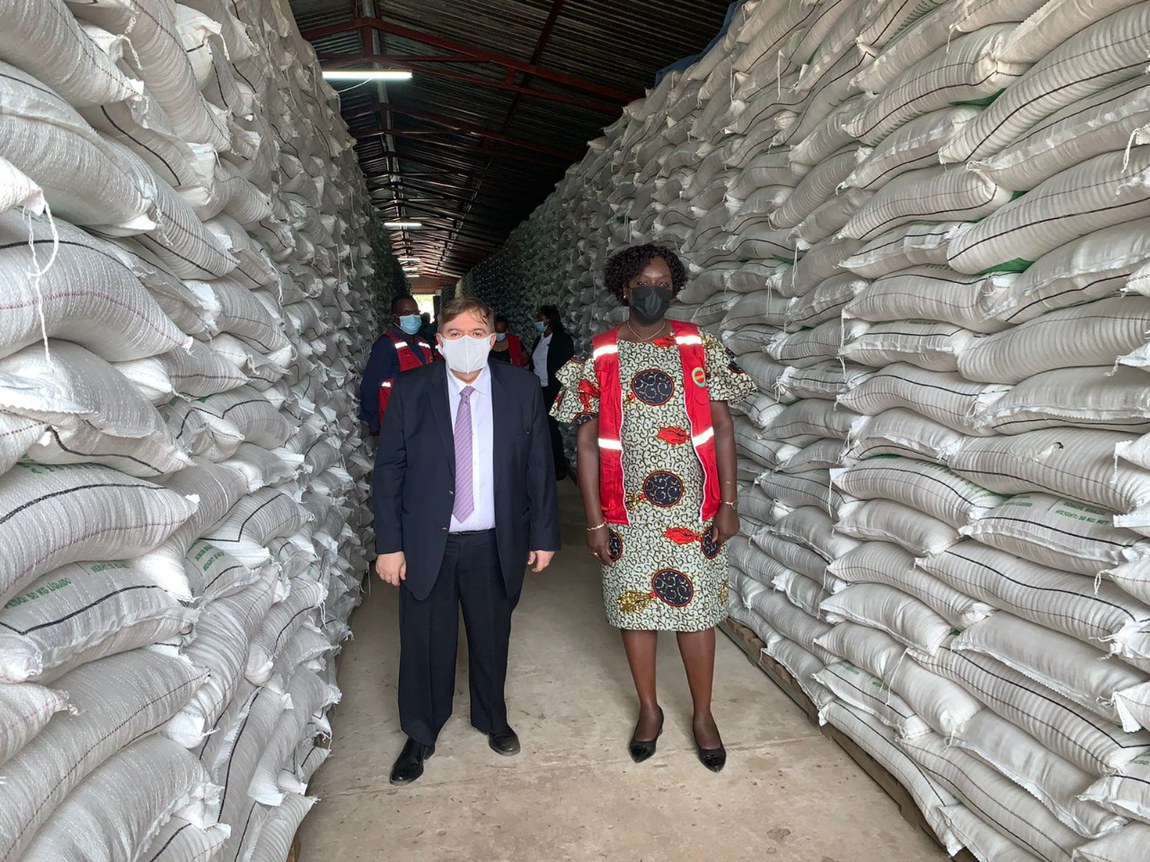 Última remesa de donación de arroz llega a Mozambique