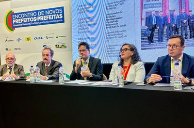 ABC participa de painel sobre cooperação internacional das cidades brasileiras no Encontro de Novos Prefeitos e Prefeitas