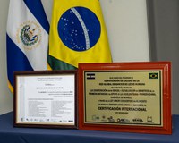 Banco de Leite de El Salvador recebe certificação internacional da Fiocruz