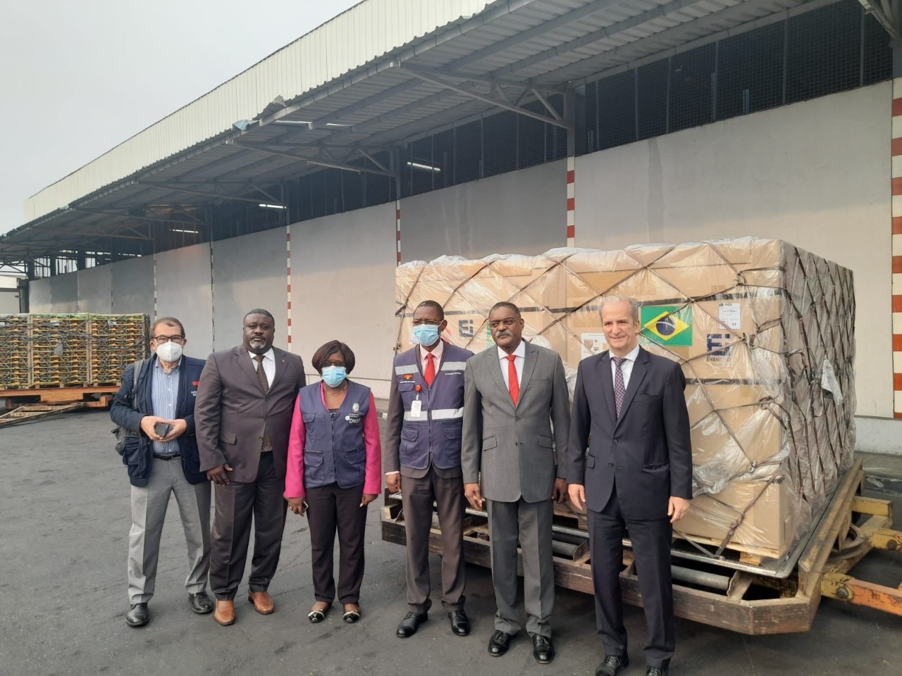 Brasil doa 1,5 milhão de doses de vacina Tríplice Viral à Angola