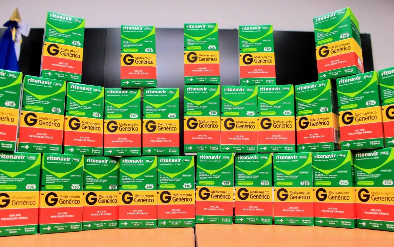 Brasil doa a El Salvador medicamentos antirretrovirais 4.JPEG