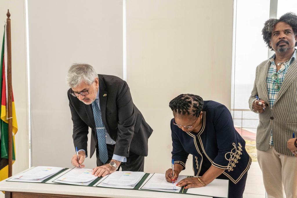 WhatsApp Image 2023-04-28 at 16.40.17 (4).jpeg