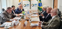 Brasil e Uruguai assinam novos projetos de cooperação em saúde e defesa civil