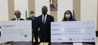 doação humanitária à Guiné Equatorial.JPEG