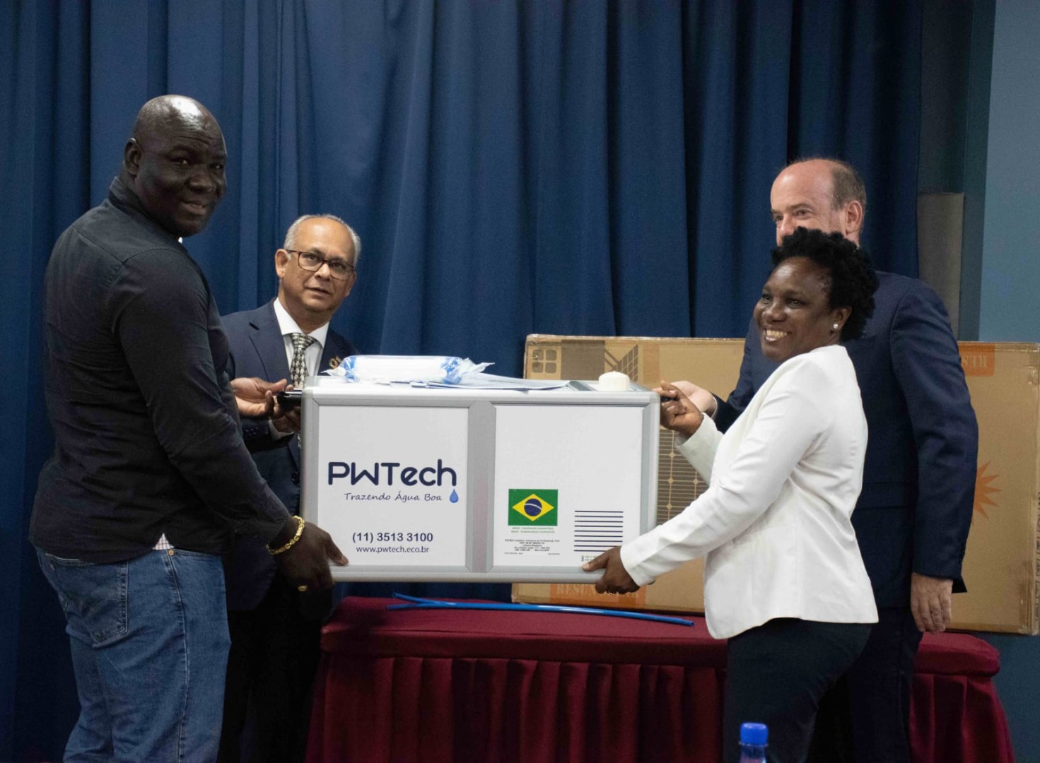 Doação_Purificadores de água_ Suriname_008.jpeg