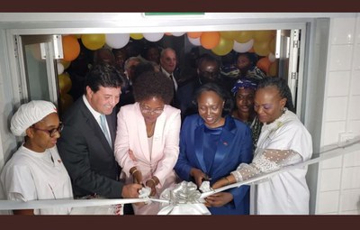 Brasil inaugura 3° Banco de Leite Humano na África.JPEG