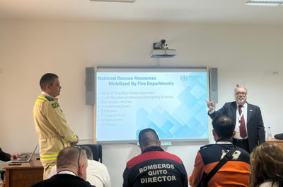 O governo brasileiro enviou representantes da ABC, do CENAD e dos corpos de bombeiros militares de MG, PR e SP