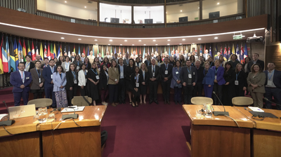 A Comissão Econômica para a América Latina e o Caribe (CEPAL) acolheu, nos dias 29 e 30 de setembro, em sua sede em Santiago, a Etapa Chile da primeira edição da Escola de Governo e Desenvolvimento Maria da Conceição.png