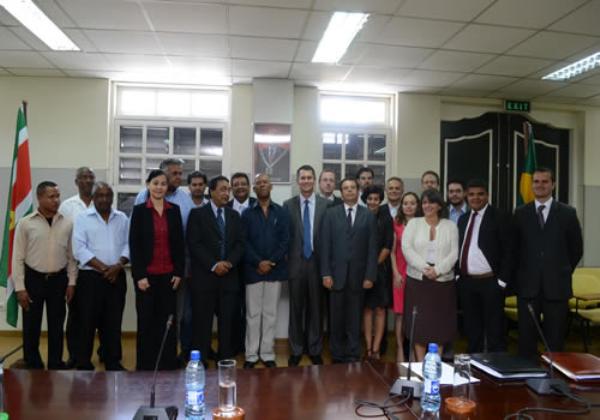 Cooperação brasileira na área agrícola em benefício do Suriname 1.JPEG