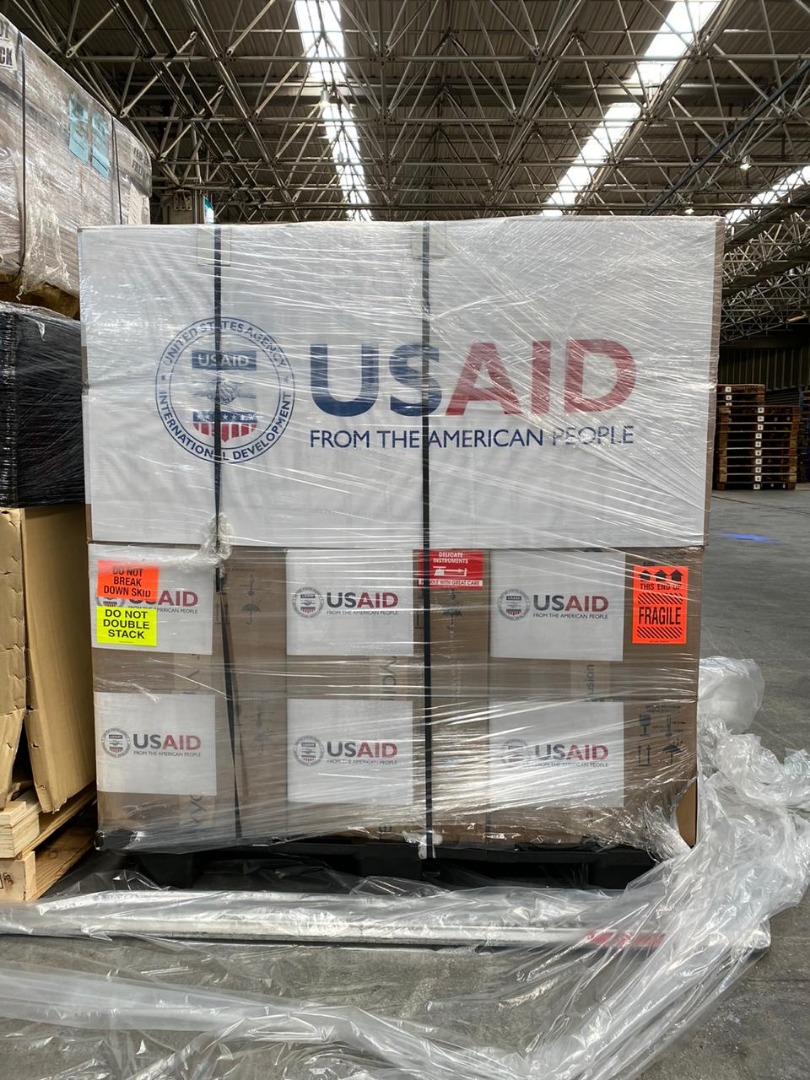 Estados Unidos doa 200 respiradores ao Brasil 1.JPEG