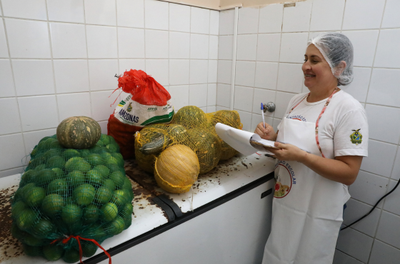 Abstecimento de merenda escolar- Foto- Euzivaldo Queiroz-Seducuc 