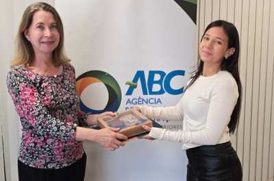 Meninas em Ação um dia na cadeira da Diretora-Adjunta da ABC.png