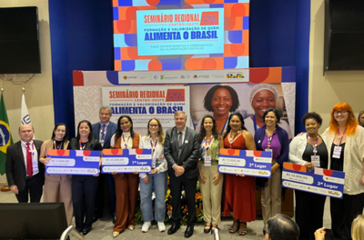 Merendeiras e nutricionistas vencedoras do reality show de 2024 são premiadas em Brasília