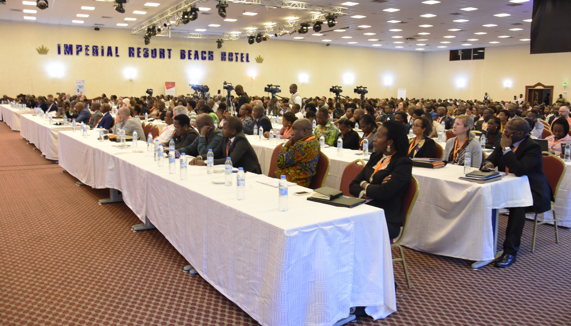 Encontro acontece paralelo à 8ª Conferência Populacional Africana 2.JPEG