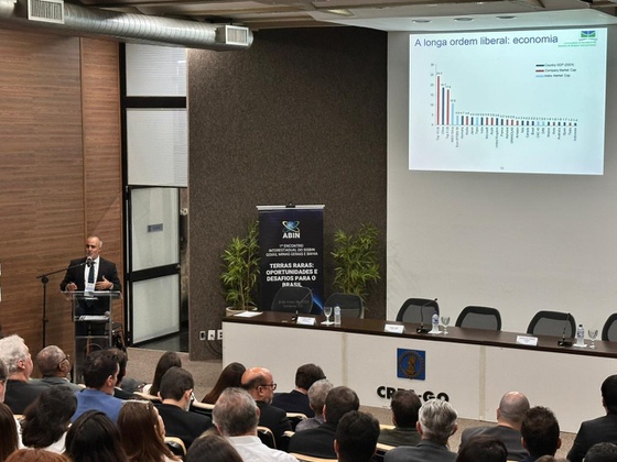 Antonio Jorge Ramalho da Universidade de Brasília (UnB) profere palestra no evento