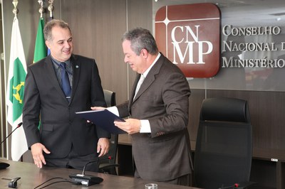 Corregedor do CNMP recebe relatório de avaliação de riscos
