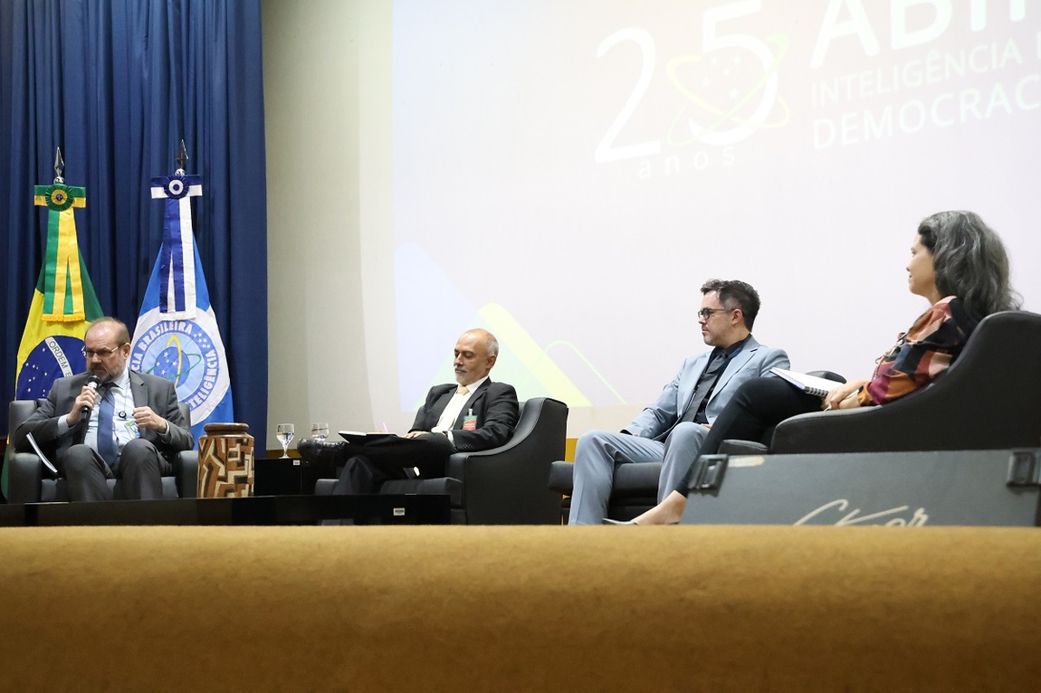 Seminário debateu os desafios da Inteligência; profissionais da ABIN, da UnB e do Ipea participaram