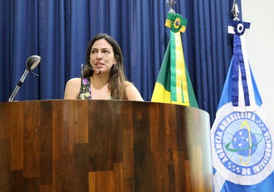 Diretora da Esint abriu oficialmente as especializações