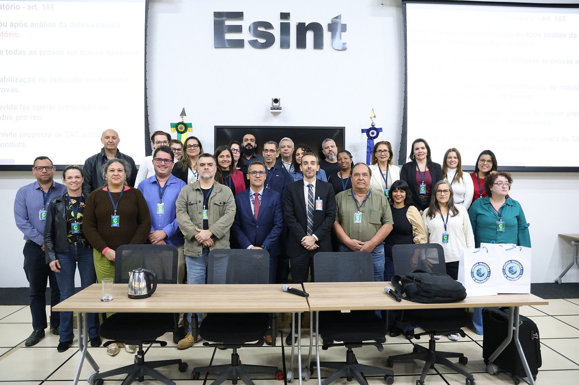 Representantes de diversos órgãos participaram do treinamento