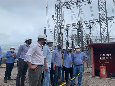 Ministro de Minas e Energia em visita a subestação no Amapá