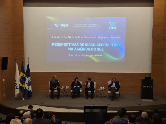 Sisbin debate dinâmicas de competição entre grandes potências e o combate ao crime transacional e seus efeitos sobre a América do Sul