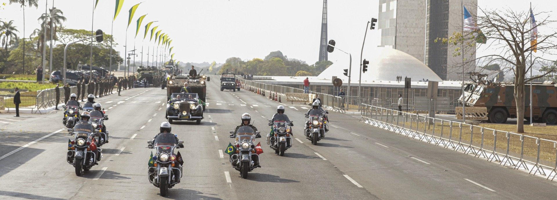 Desfile Independência 2024 2500-900px.jpg