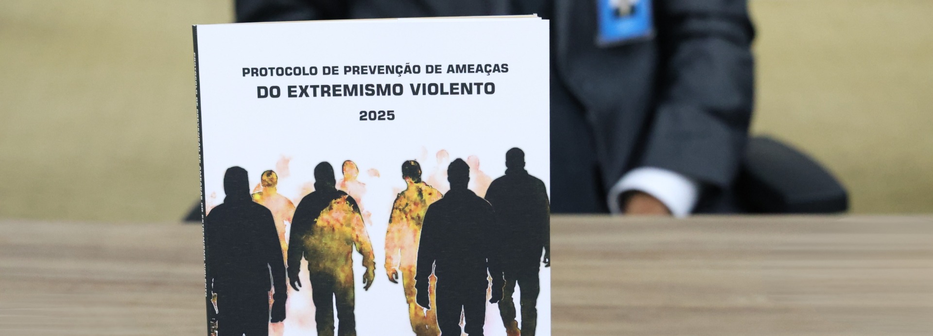PROTOCOLO DE PREVENÇÃO DE AMEAÇAS DO EXTREMISMO VIOLENTO 2025 - CARROSSEL.jpg