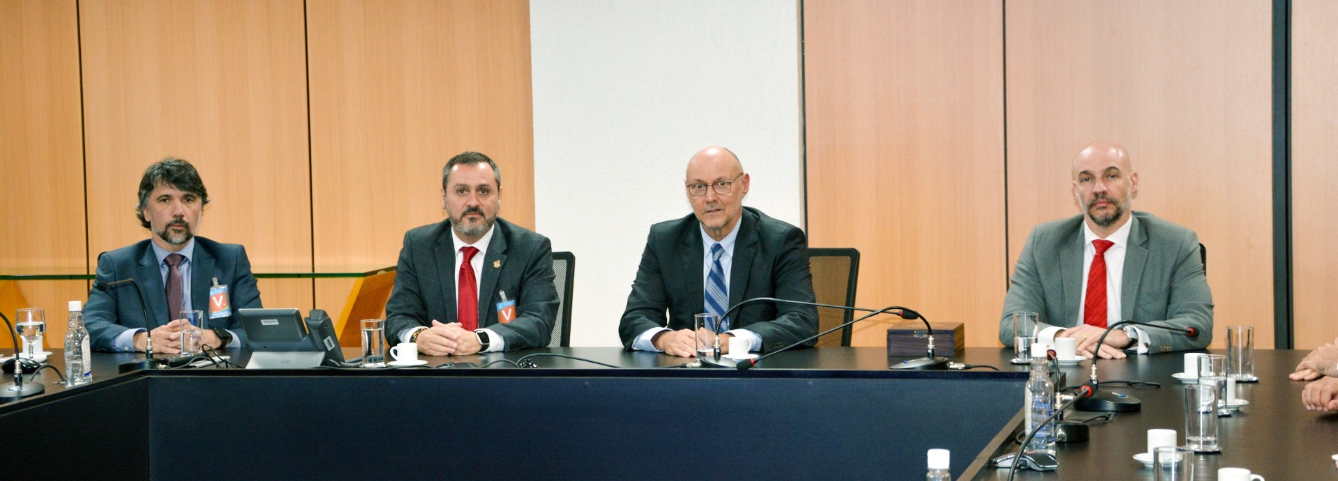 REUNIÃO 25-07-2023_2500x900.jpg