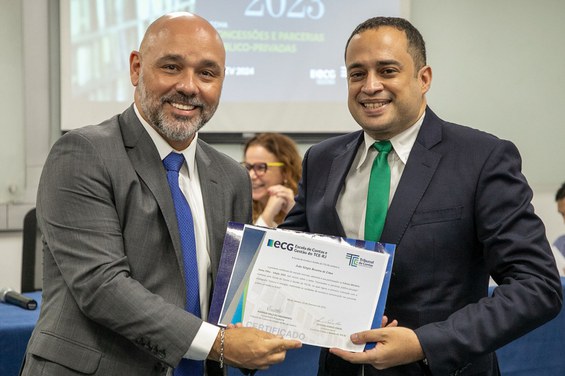 Servidor da AEB, João Sérgio Beserra de Lima é premiado pelo trabalho apresentado