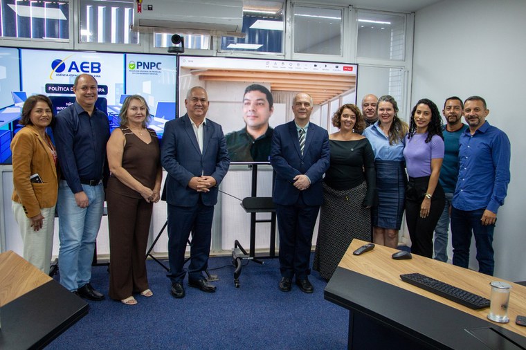 Solenidade de assinatura simbólica do contrato de cessão de uso gratuito dos imóveis da União.