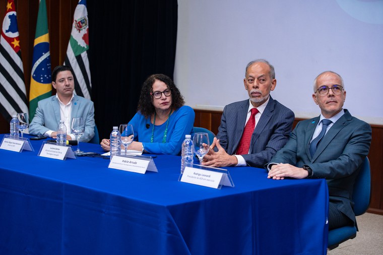 Mesa da cerimônia. Foto: Rodrigo Cabral(ASCOM/MCTI)