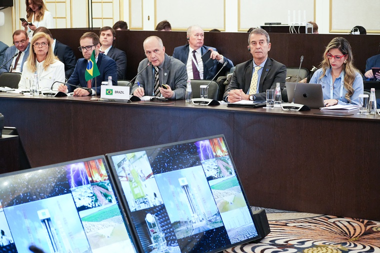 Comitiva da AEB. Créditos: Sergey Otroshko