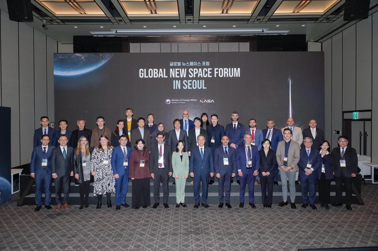 Global New Space Forum, em Seul, Coreia do Sul.
