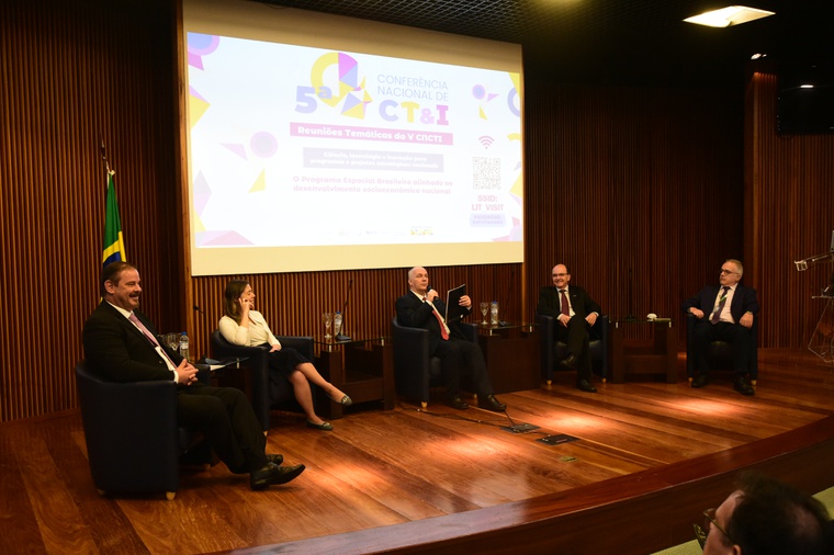 Mesa Redonda