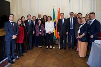 Minister Fávaro discusses regional response strategies for animal health crises at WOAH Headquarters in Paris