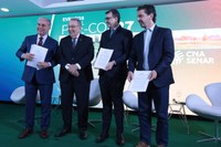 Governo Federal recebe documento com propostas do setor agropecuário para COP27