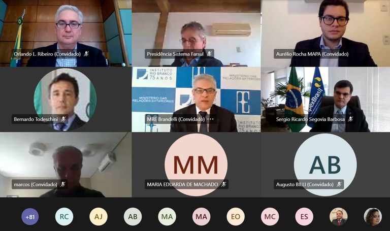 adidos agrícolas.jpg