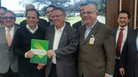 Assinado acordo para estudos sobre transferência da Ceagesp