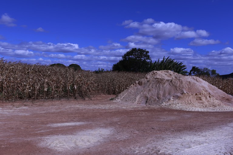 Gesso agrícola usado na Fazenda Nova Aliança