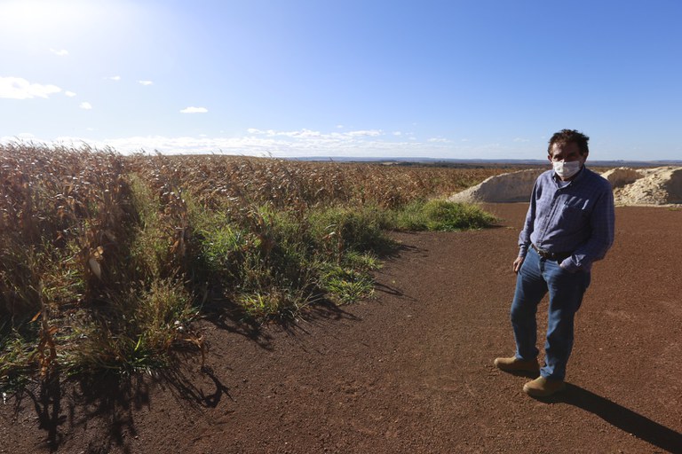 Produtor rural Hélio Dal Bello