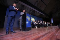 Produtor rural faz do Brasil uma potência agrícola, diz ministro em evento sobre avicultura e suinocultura