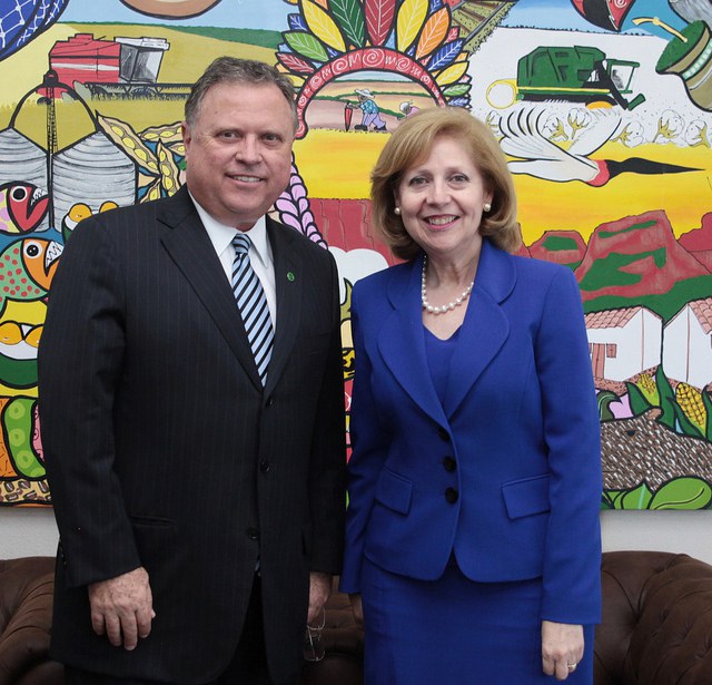 Blairo e embaixadora EUA