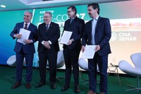Governo Federal recebe documento com propostas do setor agropecuário para COP27