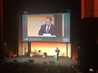 Blairo Maggi discursa na abertura da sessão na OIE em Paris
