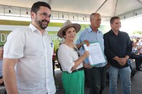 Mais de 300 famílias de assentados recebem títulos definitivos de propriedade rural em Sergipe