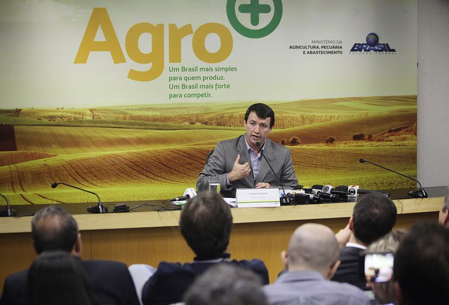 Eumar Novacki coletiva