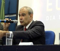 Ministério discute políticas para melhorar a competitividade dos produtores de leite