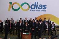 Ministra assina no Palácio o Termo de Compromisso com a Integridade Pública
