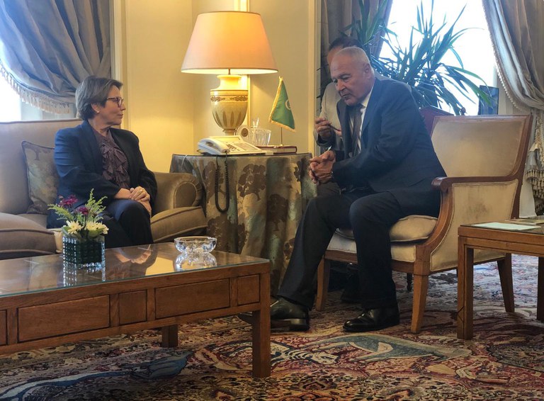 Tereza Cristina e o secretário-geral da Liga dos Estados Árabes, Ahmed Aboul Gheit