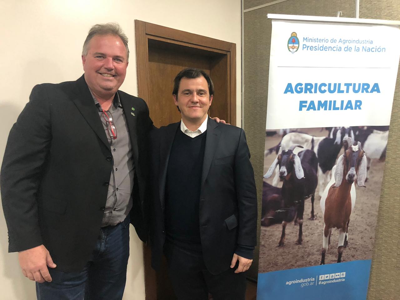 SECRETARIO FERNANDO COM SECRETÁRIO DA ARGENTINA SANTIAGO HARDIE.jpg